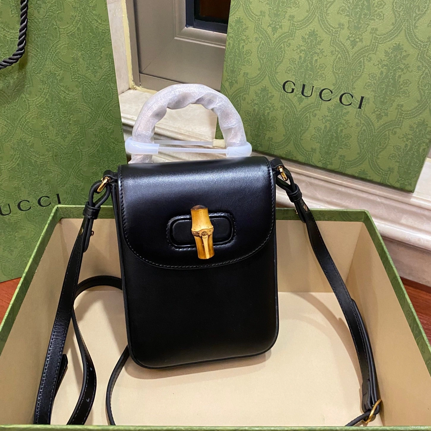 First bag ru Bamboo handbag Gucci mini 0807